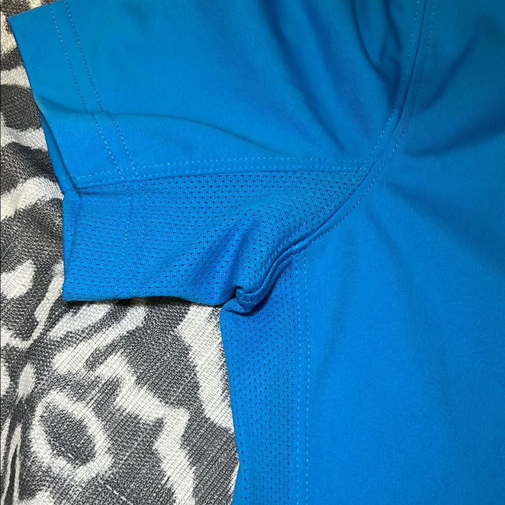 Boys Nike Blue Graphic Kid's Shirt - Picture 9 of 10